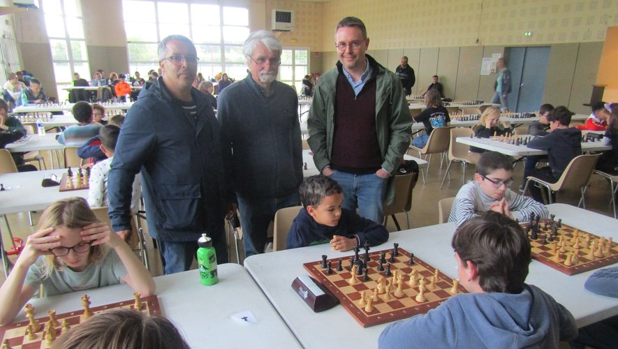 8岁时，年轻的阿贝尔已经是国际象棋冠军